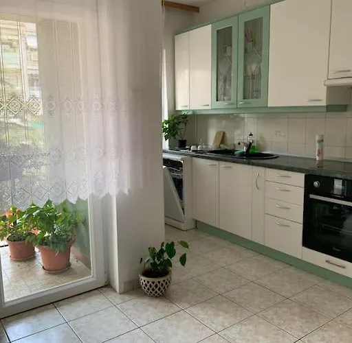 アパート Chie イゾラ